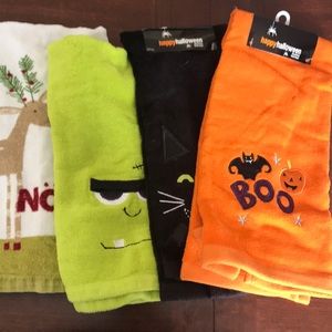 Lot of 4 holiday dish towels